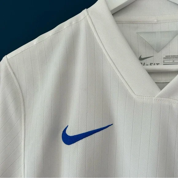 Nike 2014 England Home Football Shirt Size Mens S - Picture 3 of 9